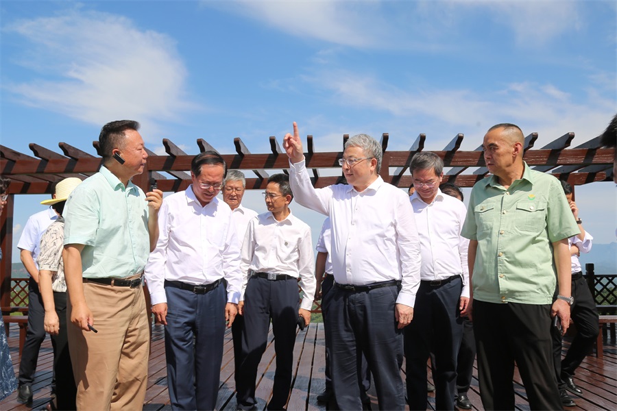 2024.06.23全国政协副主席、民盟中央常务副主席、中国科学院院士、清华大学副校长王光谦莅临尊龙凯时股份视察.jpg