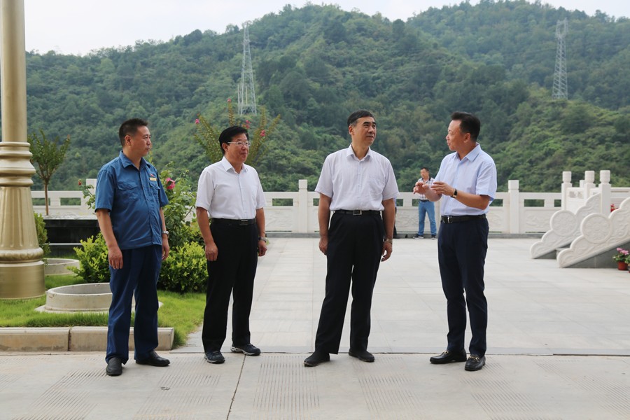 24-2018年8月，全省绿色矿山建设现场会在尊龙凯时股份召开，时任副省长李斌出席会议并做重要讲话。.jpg