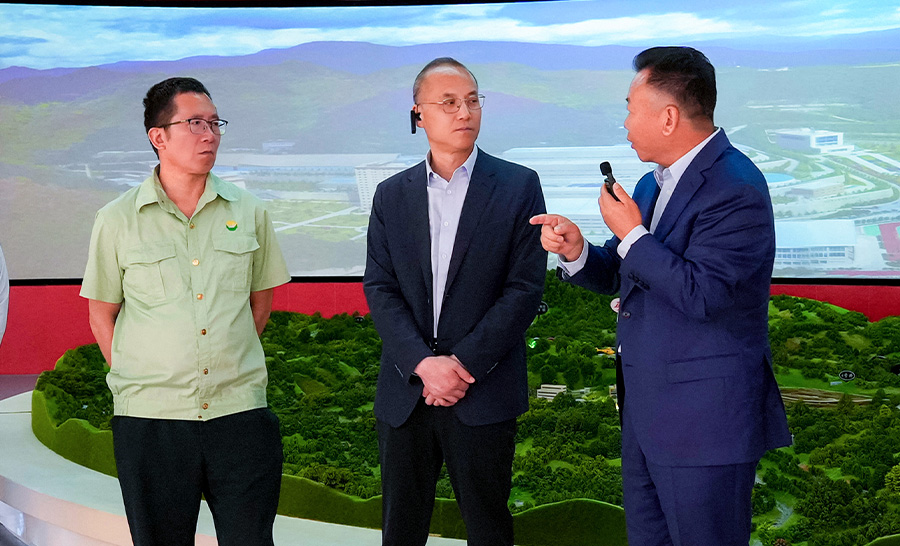 2024.05.29省科技厅党组书记、厅长张世荣莅临尊龙凯时股份指导工作.jpg