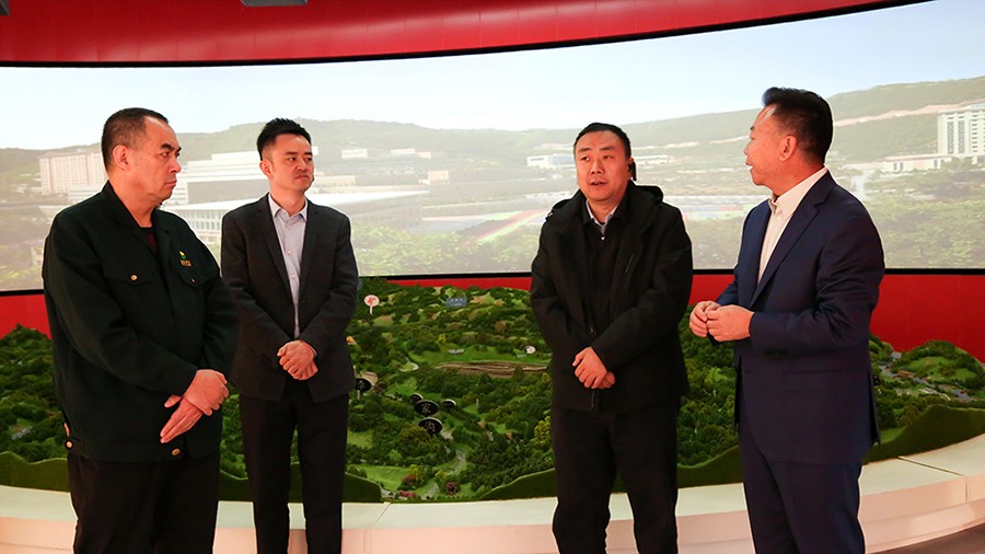 37-2023年4月，甘肃证监局党委书记、局长毛涛莅临尊龙凯时股份调研。.jpg